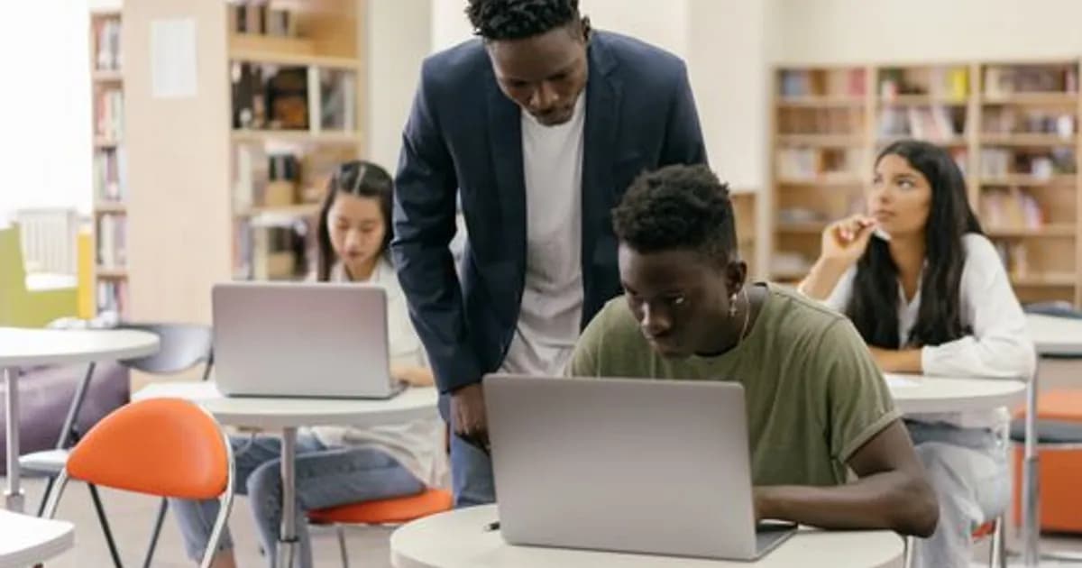 AI Literacy in Schools 2026: What Students Now Learn