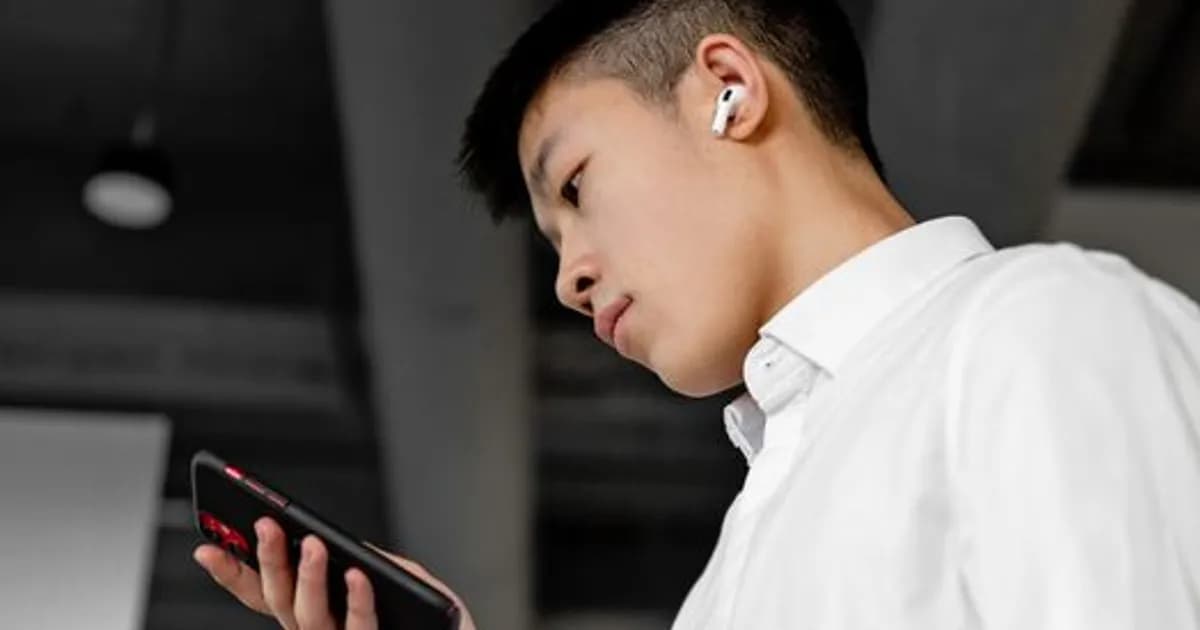 AI Translation Earbuds in 2026: Best Real-Time Devices